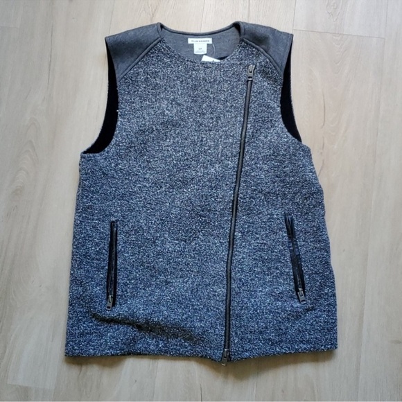 100% lamb leather Club Monaco Avani Vest - Picture 4 of 9